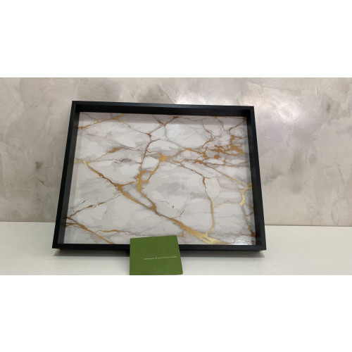 BANDEJA DE MADEIRA COM ESTAMPA MARMORE BRANCO 46X36X4,5CM WOLFF